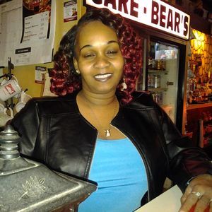 Meet your Posher, Tonya